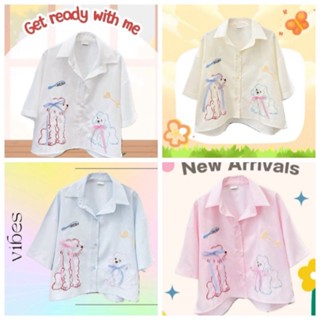 ป้าย Choego เสื้อเชิ้ตครอปแขนสั้นปักน้องหมาน่ารัก อก 48 นิ้ว…