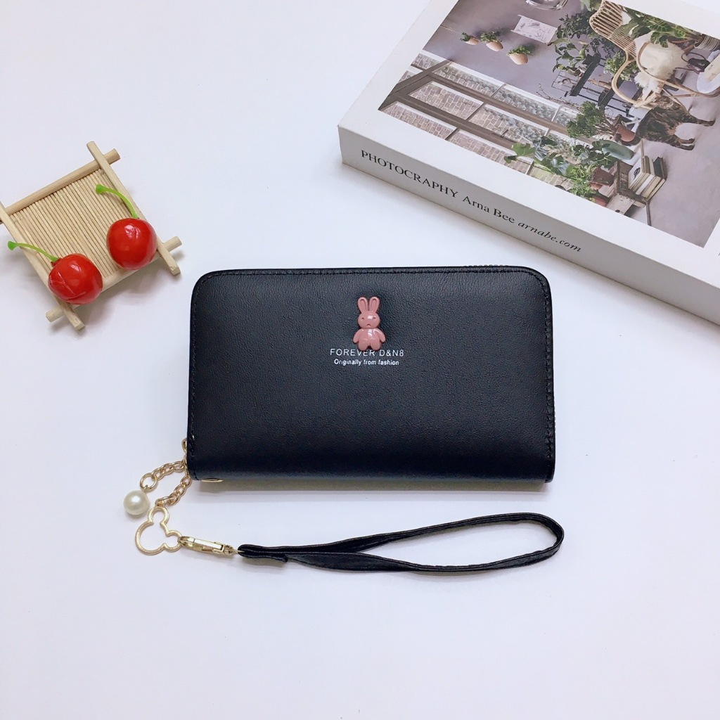 DN005#กระเป๋าสตางค์ใบกลางมีช่วงใส่บัตรงทั้งหมด4ช่อง 📌วัดสุด:หนังPU รุ่นใหม่มีสายคล้องมือทุกใบค่ะ