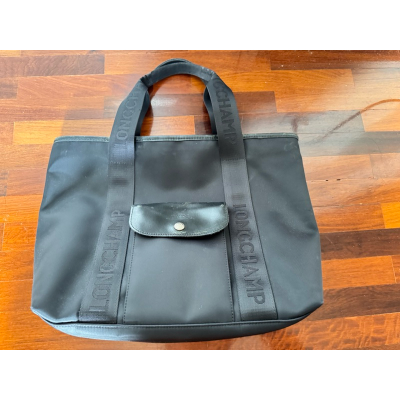 กระเป๋า longchamp มือสองของแท้ สีดำ