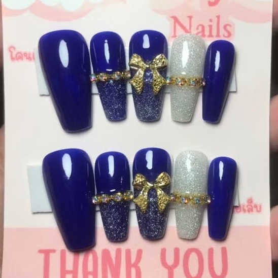เล็บเจลแท้ 100% แถมฟรีกาว+ตะไบ ซื้อครบ 3 ชุดแถมฟรีกาว 401 ทรงบัลเลล์สีน้ำเงิน โบว์ทอง