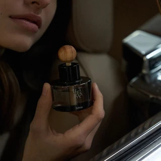 น้ำหอมสำหรับรถยนต์ HETRAS Premium Car Diffuser ขนาด 77ml. x 2 ขวด ใช้งานได้ง่าย สะดวก