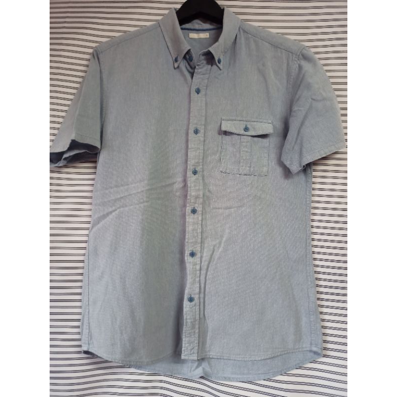 H89 เชิ้ตชายมือสอง ผ้าคอตตอน รอบอก 38 บ่า 17.5 แขน 8.5 ยาว 29