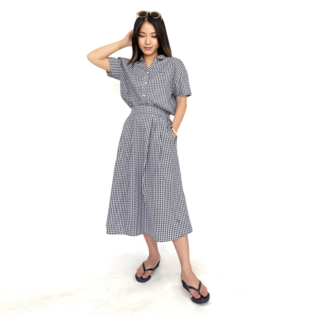 PORTLAND มินิกระโปรง ลายสก็อต สม็อคหลัง สีกรม / Plaid Midi Skirt Elastic Waist (Navy)