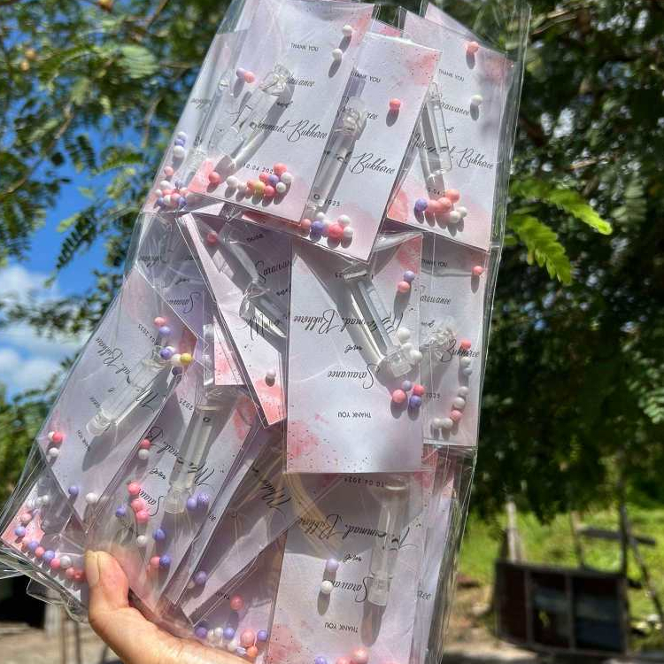 ของชำร่วยน้ำหอมจิ๋ว 2 ml ของชำร่วยน้ำหอม 6 บาท