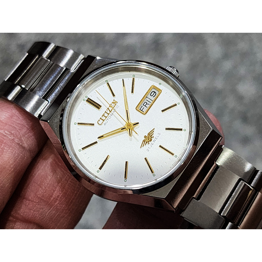 นาฬกา citizen automatic รุ่นเก่า นกอินทรีย์ สภาพสวยมาก ๆ แท้เดิมทัั้งเรือน เดินดีปกติ 71-1934