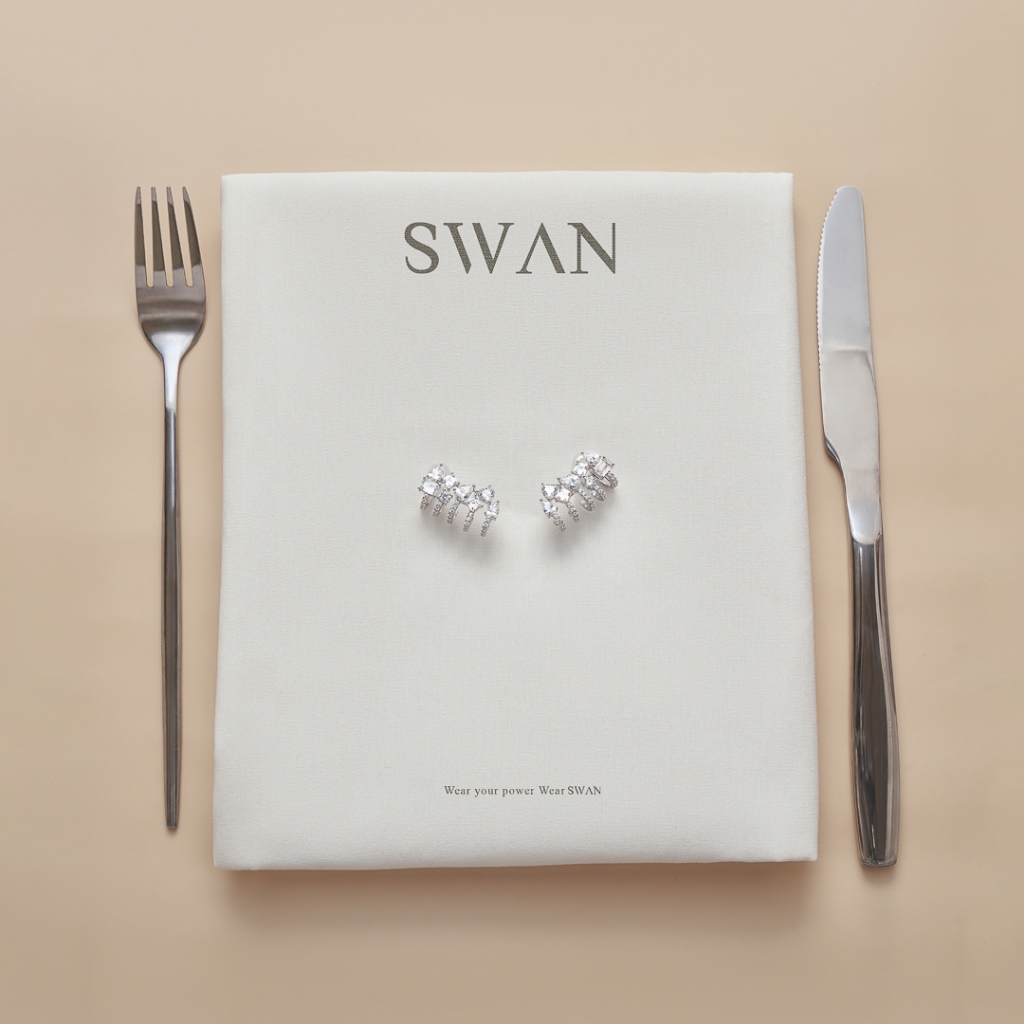 Swan حلق فضة حقيقية Hollywood Glam بالزركون — صورة 2