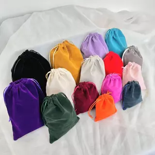 🌷BOX🌷ถุงกำมะหยี่ใส่เครื่องประดับ ถุงของขวัญมงคล มีหลายสีหลายขนาด สกรีนโลโก้ได้ พร้อมส่ง..