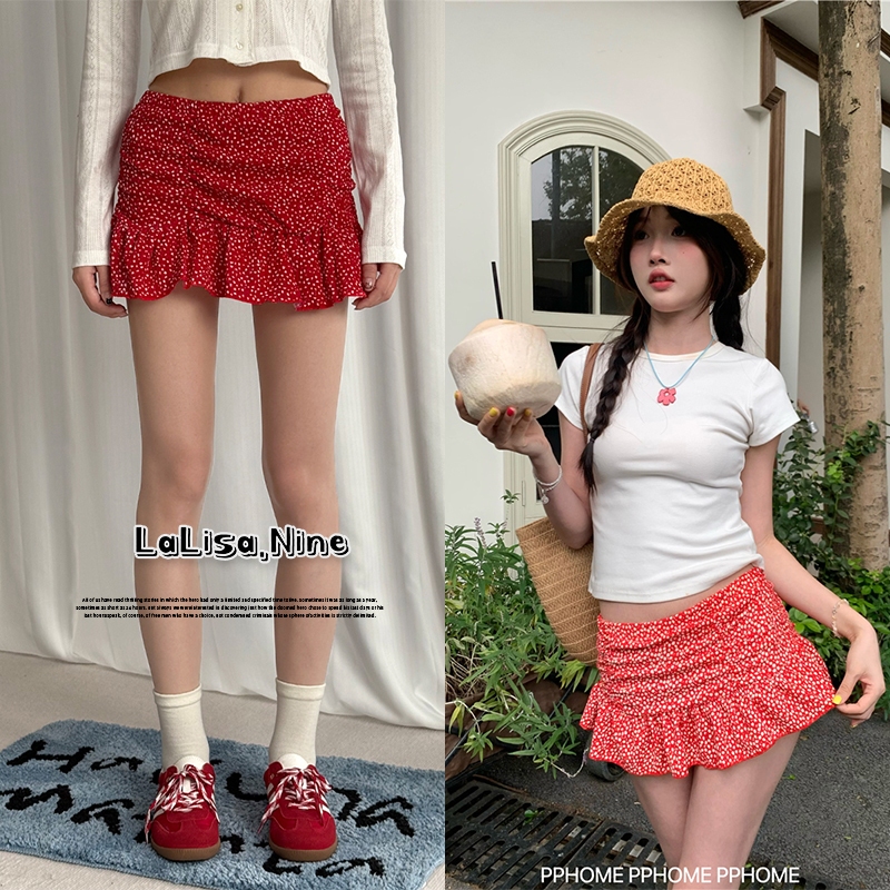 Lalisa พร้อมส่ง❣️กระโปรงสั้นมินิ🌹สไตล์คาวาอี้  ลายดอกไม้เล็กๆ ทรงเอ น่ารักๆ🌸ใส่แล้วดูผอม สไตล์เกาหลี จับแมทซ์ได้ง่าย