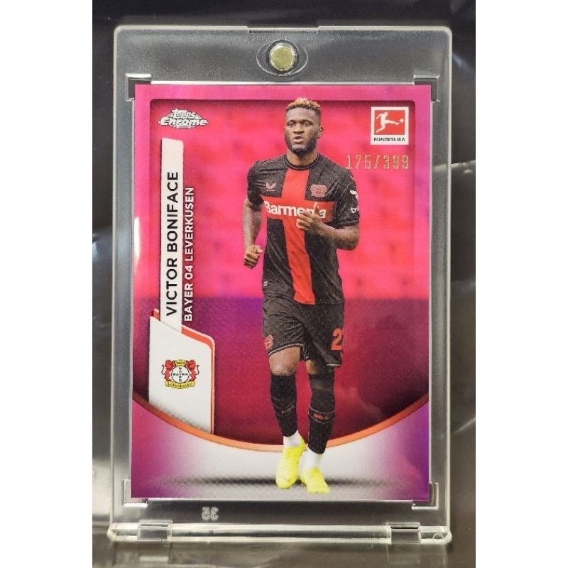 Topps:ท็อปส์-การ์ด Refractor ของ Victor Boniface (Bayer 04 Leverkusen)Run.175/399
