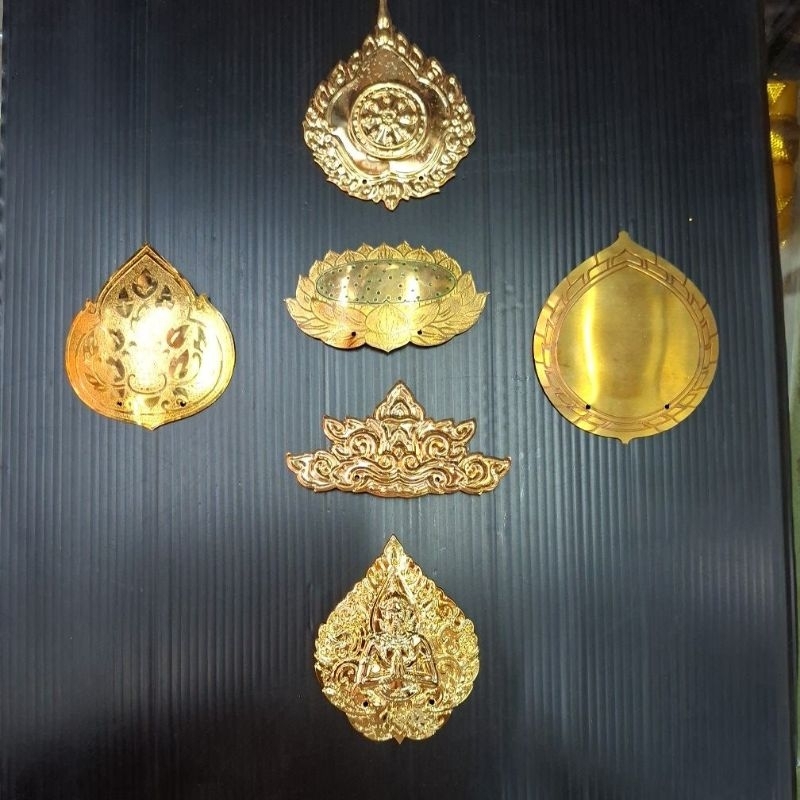 ใบโพธิ์ติดตาลปัตร นมพัด เนื้อทองเหลือง สำหรับตกแต่งให้สวยงาม รับสั่งทำโลโก/ชื่อติดตาลปัตร