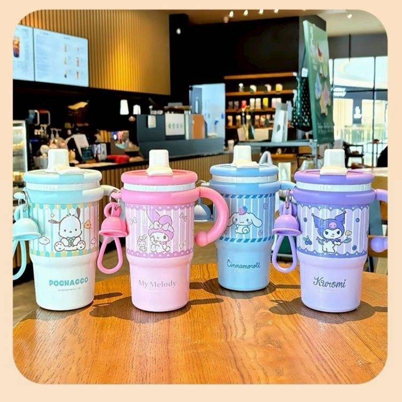 แก้วน้ำเก็บอุณหภูมิ Sanrio สินค้าลิขสิทธิ์​แท้​💯💯💯 ขนาดความจุ 600 ml ​ มีสายห้อยคล้องมือ ​มี​ 4​ ลาย ราคา 459​ บาท