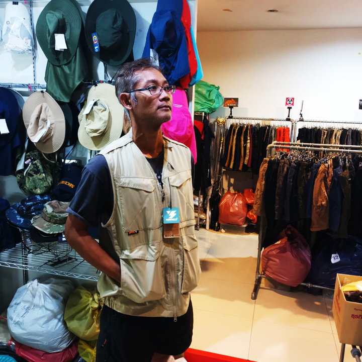 INNOVATE X PLORER VEST เสื้อกั๊ก เวส KHAKI TACTICAL OUTDOOR APPAREL Tec40store ไรท์สาระกับครูแว่น