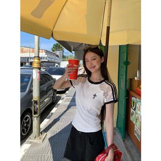 Veewink พร้อมส่งจากกทม เสื้อลูกไม้สีขาวงานปักไม้กางเขน เสื้อยืดสั้นแขนขุดแฟชั่น ผ้านิ่ม สไตล์เกาหลี สินค้านำเข้า