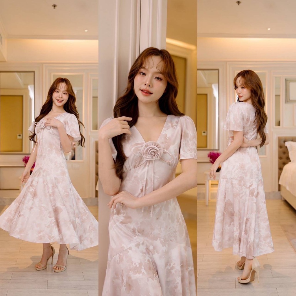 Mable Dress เดรสกระโปรงแต่งชายพริ้วๆงานผ้าพิมพ์ลาย แถมเข็มกลัดดอกไม้โบว์ เอวฟรี ซิบหลัง ซับในทั้งตัว
