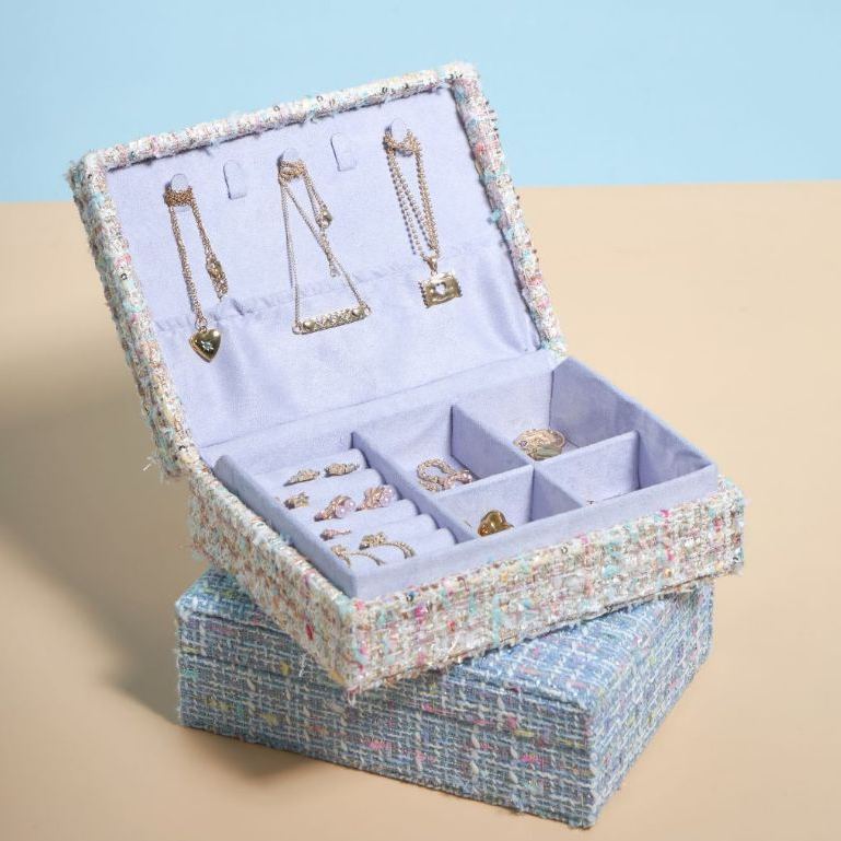 earika.earrings - maison jewelry box กล่องเครื่องประดับหลากสีระยิบระยับ