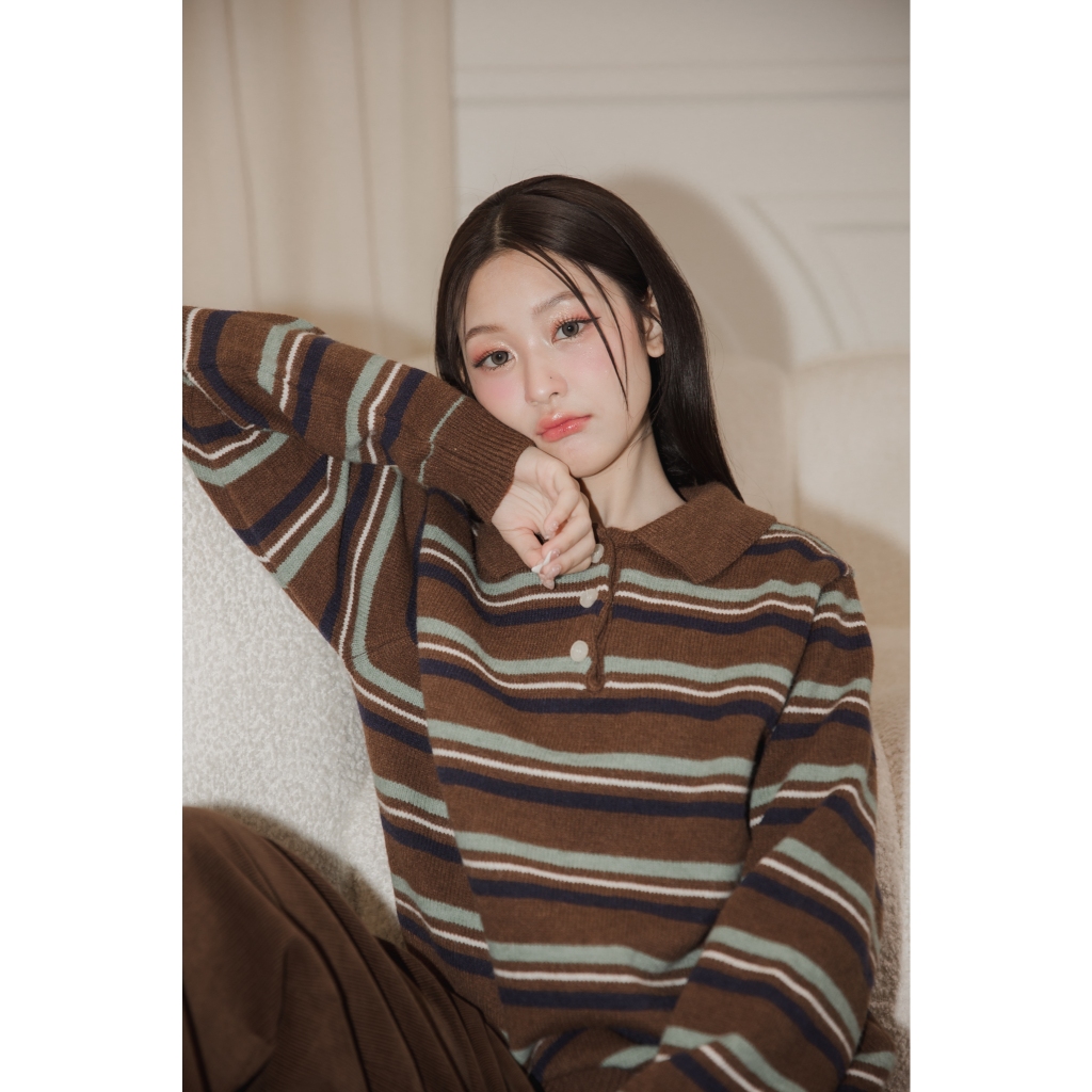 Brownie  sweater    สเวตเตอร์น้ำตาล - เขียว สไตล์เสื้อ polo ผ้าทอไหมพรมอย่างดี