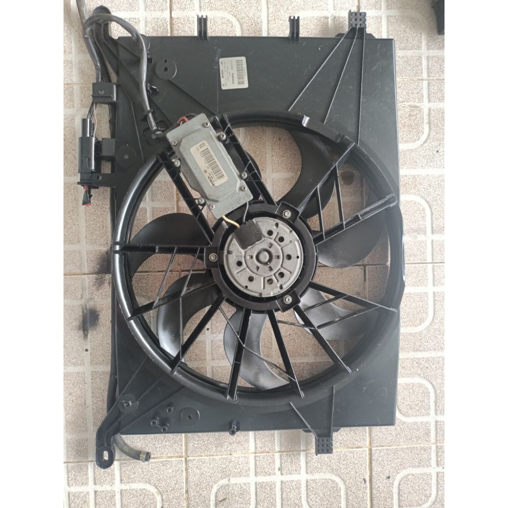 พัดลมหม้อน้ำ volvo s60 s80 c70 v70 cx70 มือสองของแท้ญี่ปุ่นสินค้ามีรับประกัน