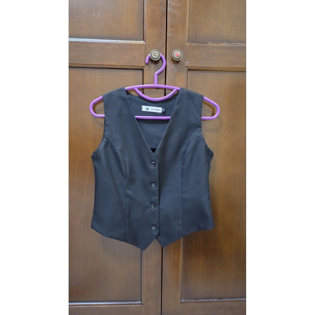 เสื้อเวส Vest แบรนด์ VZ Viris Zamara size S สีดำ สาวอก 32-34 ใส่สวย