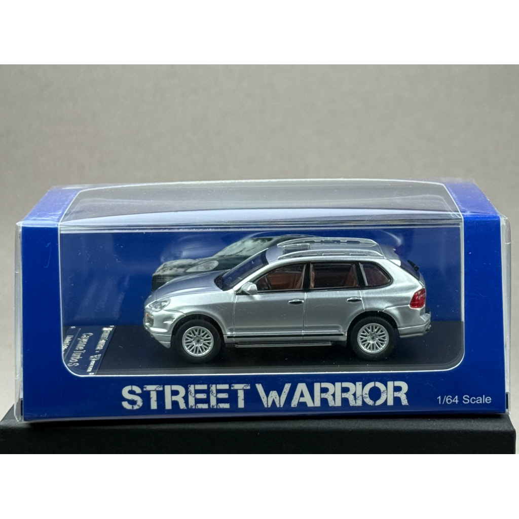 🔹Porsche Cayenne Turbo S 957 Silver Scale 1:64 ยี่ห้อ Street Warrior