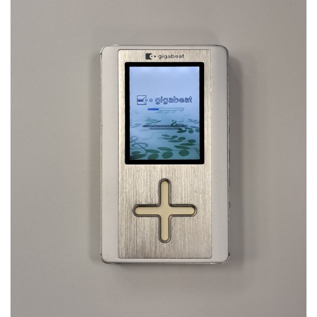 6/6 เครื่องเล่น Mp3 video Toshiba Gigabeat F40 16G lossless music 232J