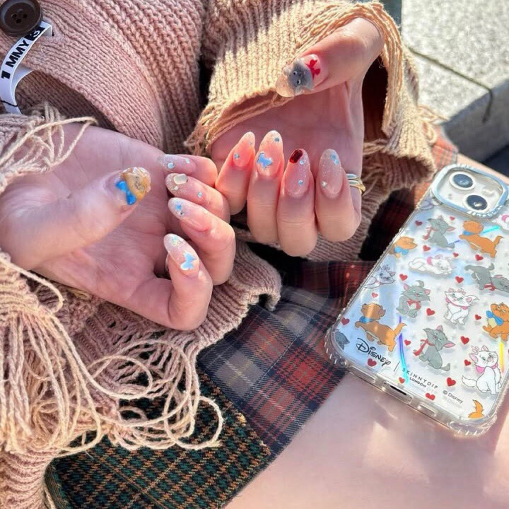 ✨ พร้อมส่ง ✨ SKINNYDIP x Disney Aristocats Ditsy Heart Case (ลิขสิทธิ์แท้ 100%) เคสดิสนีย์   รุ่น 15 Pro ราคา ถูกที่สุด ดีลบีเคเค แกลเลอรีภาพที่ 3