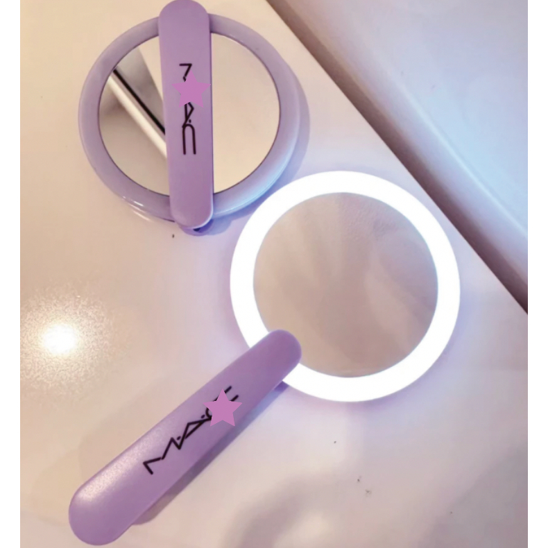 SALE  Mirror กระจกแบรนด์เนม LED  ขนาดเล็กบางเบา ของแถมเครื่องสำอางค์ กระจกของขวัญ มีไฟ