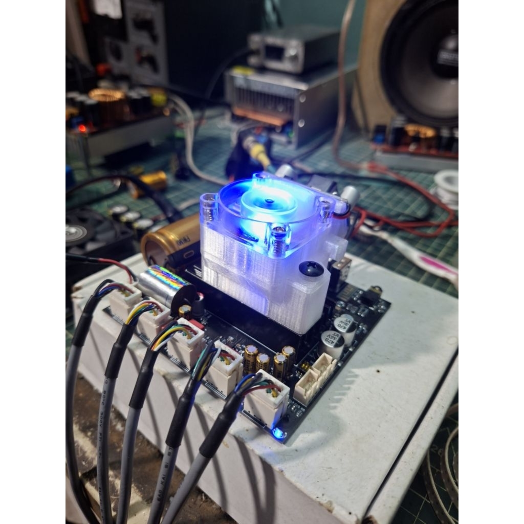 zk ST21 บริดโมโน 200×200w ( สำหรับขับเสียงกลาง)