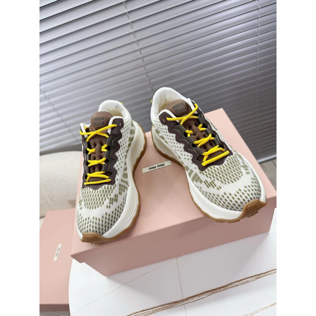 M1UM1U 2025 รองเท้าผ้าใบคู่ล่าสุด, รองเท้าพ่อ, รองเท้าพื้นหนา สีเขียว 5cm