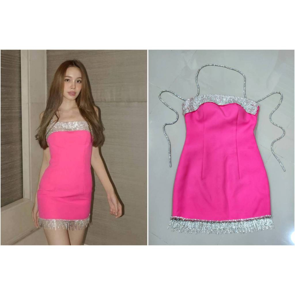 #Apisara เดรสสี Knockout Pink ชมพูสุดแซ่บ ดีเทลเพชร เรียบหรู สุดๆค่ะ