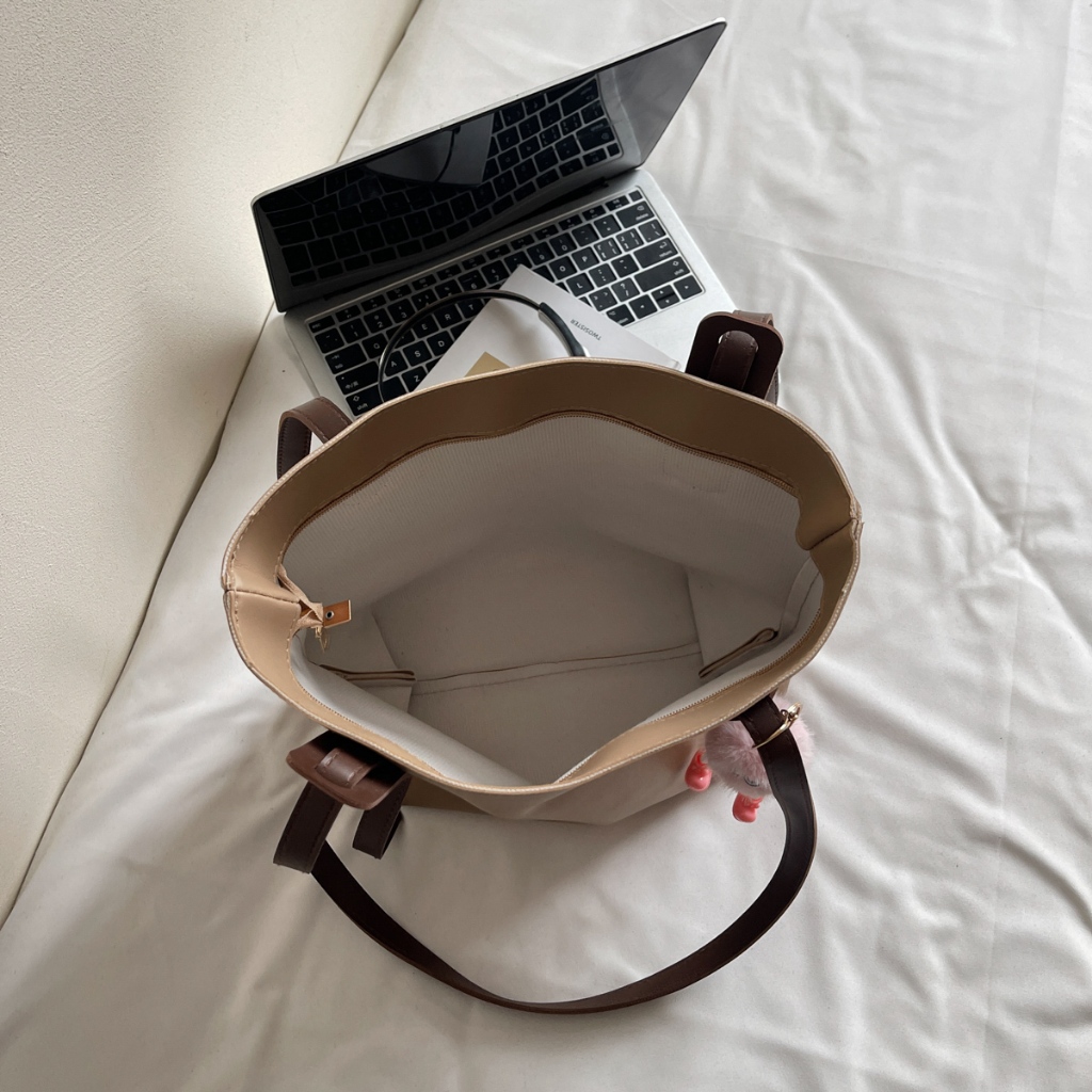 uyongit กระเป๋าสะพายไหล่ สไตล์เกาหลี หนังPU ความจุขนาดใหญ่ (แถมพวงกุญแจ) มีบริการส่งด่วน B-033 - รูปที่ 4