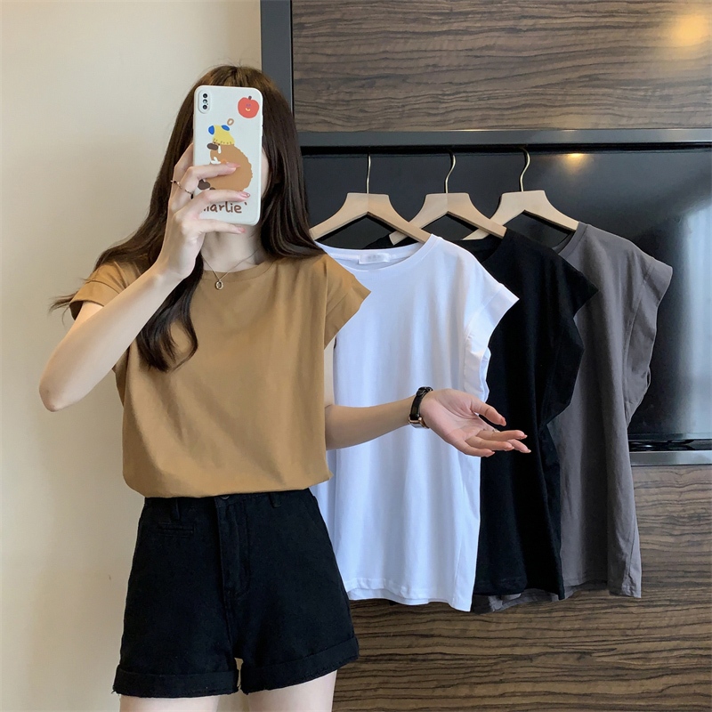 Lateye เเนะนํา เสื้อเเฟชั่นผู้หญิง ราคาถูก ทรงสวยคุณภาพดี รีบสั่งด่วนๆเลย เเมทช์ลุคไหนก็ปังปุริเย่  คอกลมเเขนสั้น