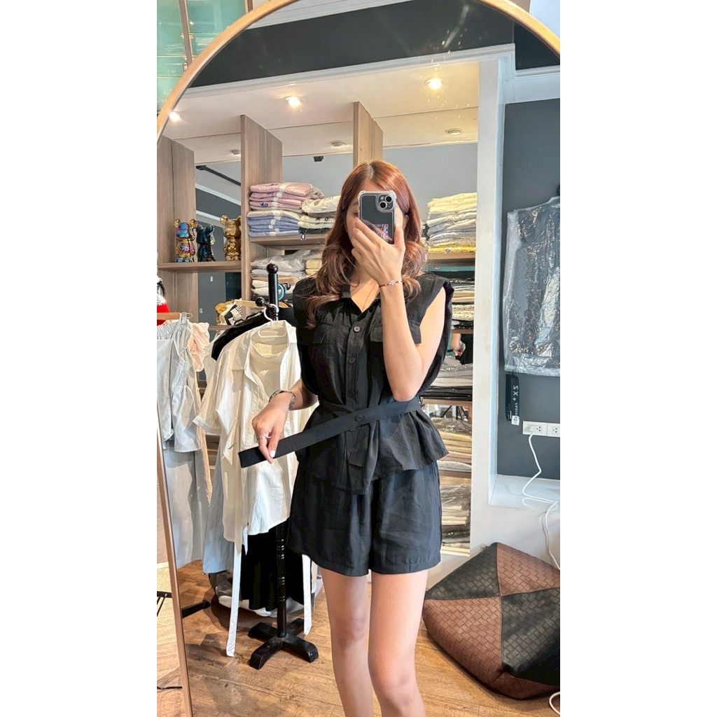 D17เสื้อกั๊กลินิน สีดํา