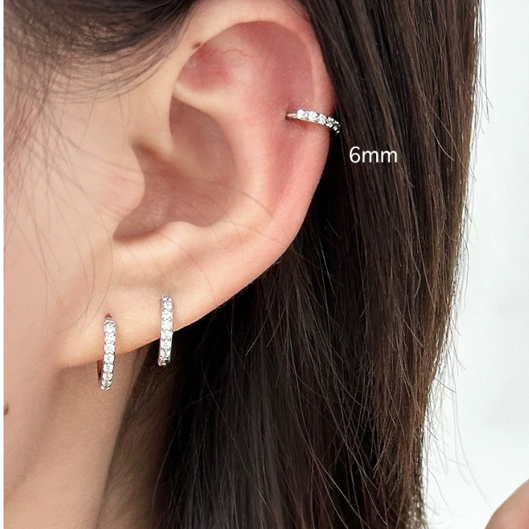 [ได้รับการรับรองเงินแท้] Suwann.na [ราคาต่อคู่] ต่างหู ต่างหูเงินแท้ ต่างหูห่วง ห่วงเพชรไร้ขอบ ขนาด 8, 10mm - รูปที่ 3