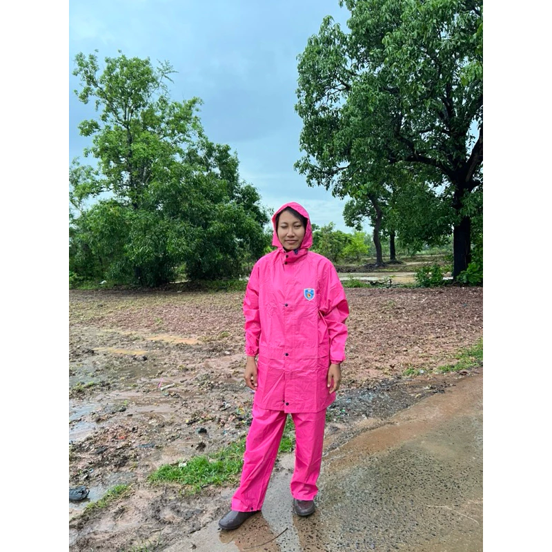 ชุดเสื้อกันฝนตราช้าง พร้อมกางเกง thumbnail 5