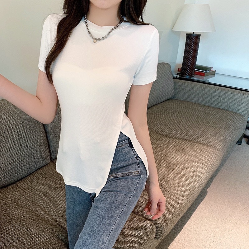 ท็อปส์ซู เสื้อผ้าฤดูร้อนใหม่อินบางและอเนกประสงค์ร่องด้านข้างเสื้อยืดแขนสั้นผู้หญิงเสื้อเก๋อินเทรนด์