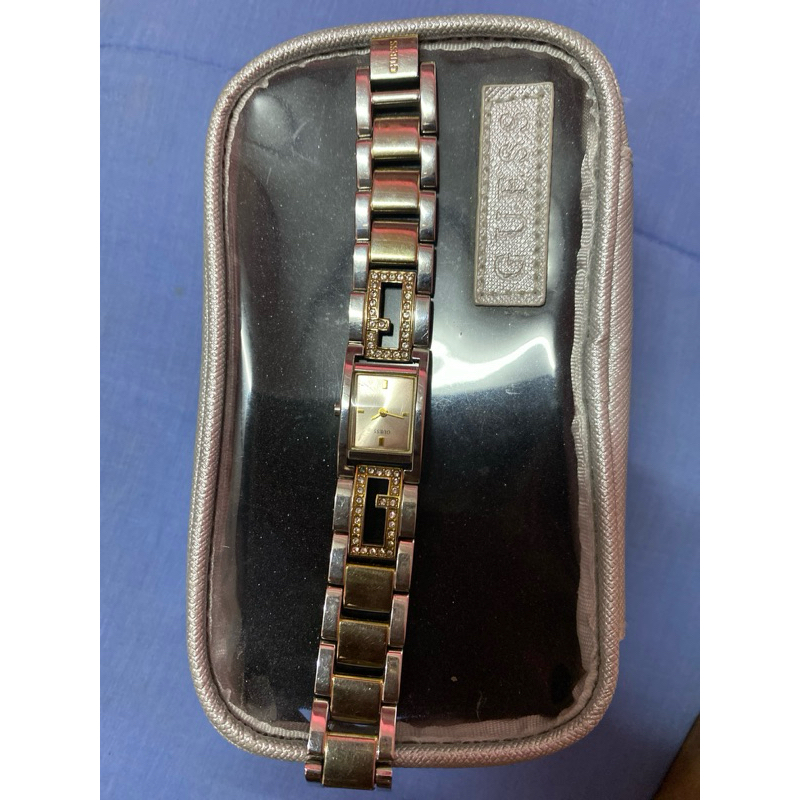 นาฬิกาGuess สำหรับผู้หญิง