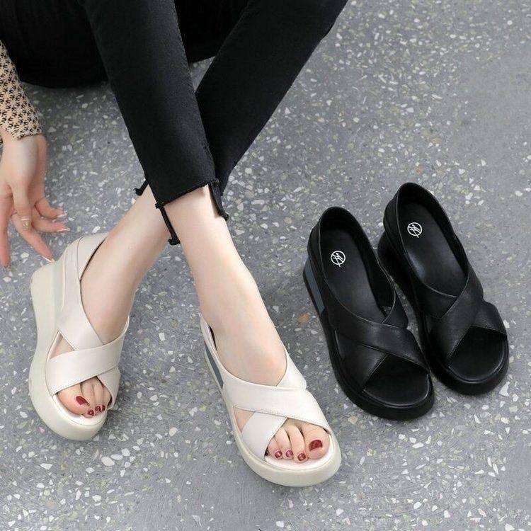 Shoes i amm **สินค้าพร้อมส่งตรงจากนครนายก** B18 รองเท้าส้นเตารีด สวมรัดส้น