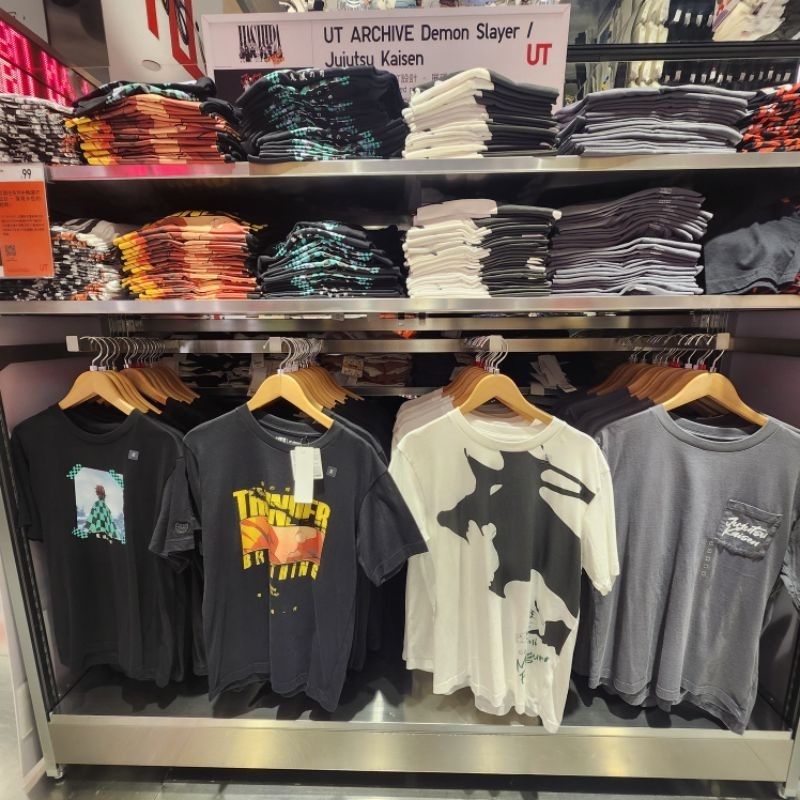 พร้อมส่ง รับหิ้ว Uniqlo UT เสื้อยืด DEMON SLAYER และ JUJUTSU KAISEN