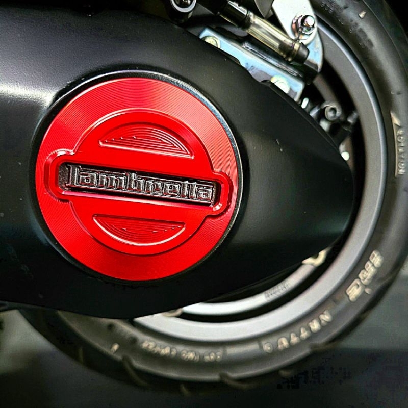 [พร้อมส่ง🇹🇭] ฝาปิดแคร้ง ฝาครอบแคร้ง Lambretta X300 X200 สปอร์ตเท่ ความแตกต่างที่ลงตัว