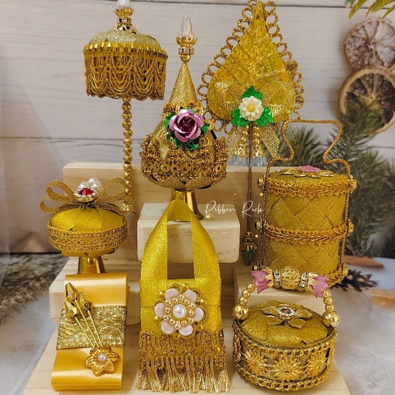 ของที่ระลึกงานอุปสมบท โปรยทานชุดเครื่องบวช