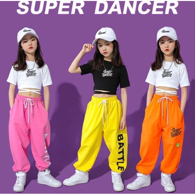 ชุดเซ็ตเสื้อครอป เอวลอย ดีเทลมีเชือกผูกเอว+กางเกงขายาวสไตร์ฮิปฮอปสำหรับเด็กผู้หญิง