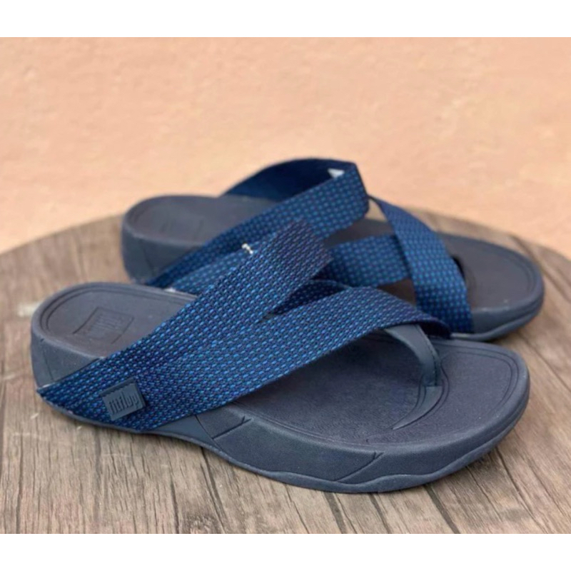 รองเท้าเเตะ fitflop สลิงรุ่นใหม่ สวย ใส่ได้ทั้ง หญิงและชายไซร้ 36----44