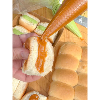 ขนมปังแพสูตรนมสด ทรงยาวมินิ ไซส์ 5*3 เซน แพละ 36 ชิ้น(1 คำสั่งซื้อสามารถสั่งได้ไม่เกิน 8 แพค)
