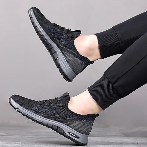 รองเท้าผ้าใบผูกเชือกสำหรับผู้ชายผ้าตาข่ายถักระบายอากาศสวมใส่สบายและมีน้ำหนักเบา พื้นรองเท้ากันลื่นและทนทานต่อการสึกหรอ