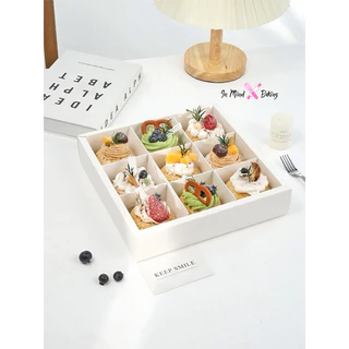 กล่องขนม 9 ช่อง +หน้าต่างฝาใส PVC สุดหรู (แพค5 ใบ,แพค10ใบ)
