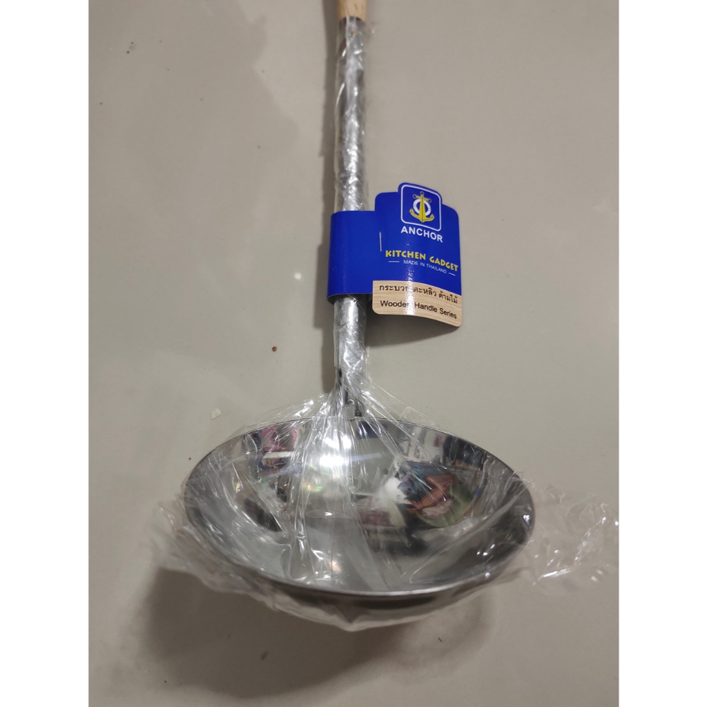 กระบวยสแตนเลส ด้ามไม้(ปิดร่อง)ขนาด4