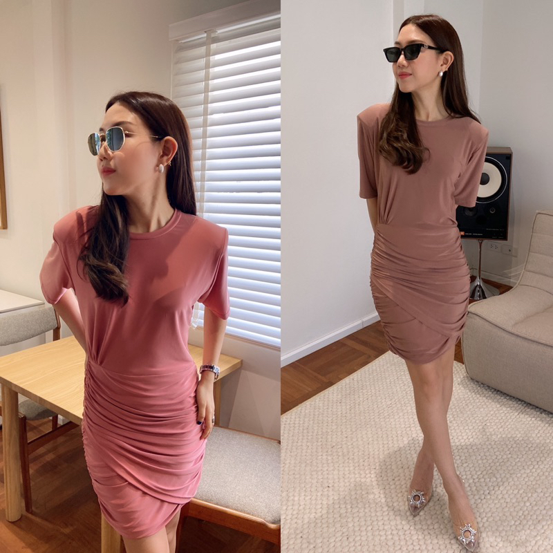 Season dress(เดรสสั้นตีเกล็ดด้านข้าง)