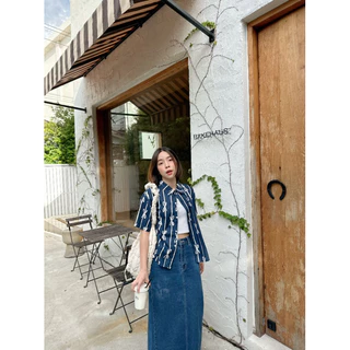 MalaOriginal |【5 สี】Ribbon Bow Crop Shirt 🥯 เสื้อเชิ้ตครอป แขนสั้น ลายริบบิ้นโบว์ สุดคิ้วท์