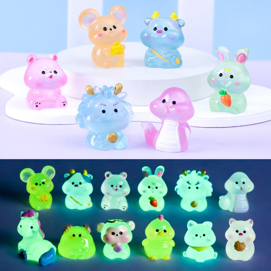 A045 เรซิ่นเรืองแสงสัตว์สิบสองราศี (สุ่มสี 1 ชิ้น) ใช้สำหรับตกแต่งบ้าน ตกแต่งโต๊ะทำงาน ส่งจากไทย