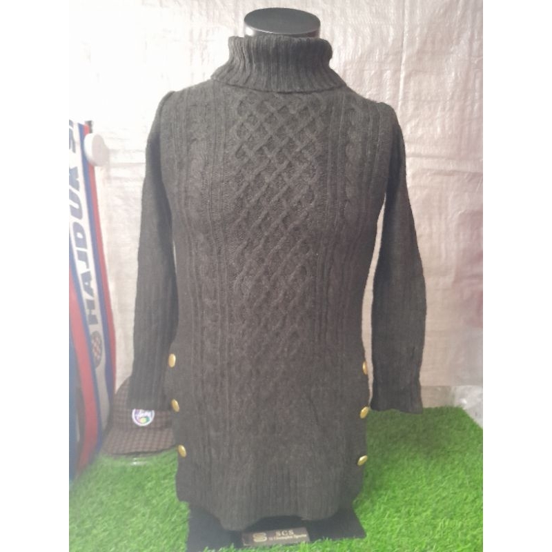 A56 เสื้อไหมพรมมือสอง รอบอก. 36 ยาว.31 (สินค้ามือสองบางชิ้นมีตำหนิกรุณาอ่านรายละเอียด)